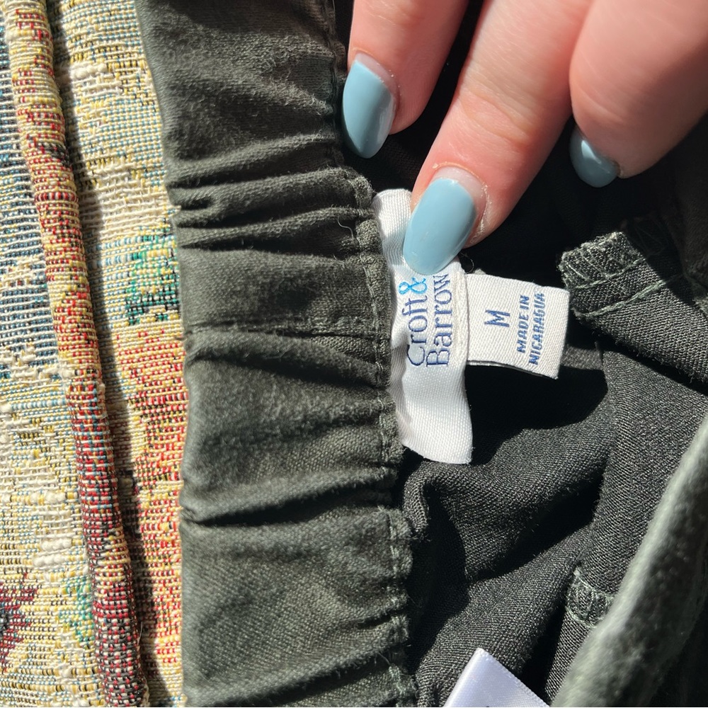 Pants - Picture 7 of 9